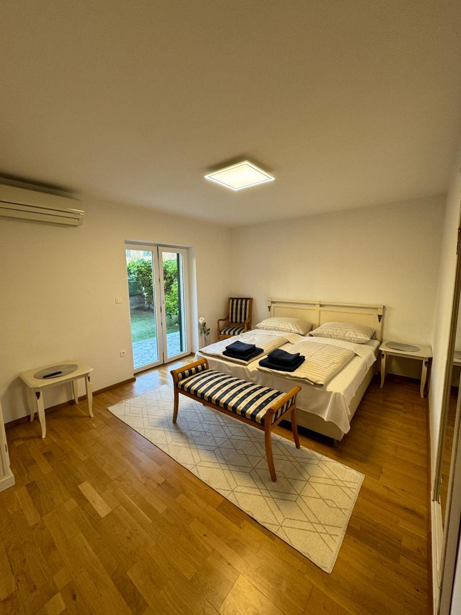 Valentinas Garden Apartment สปลิท ภายนอก รูปภาพ