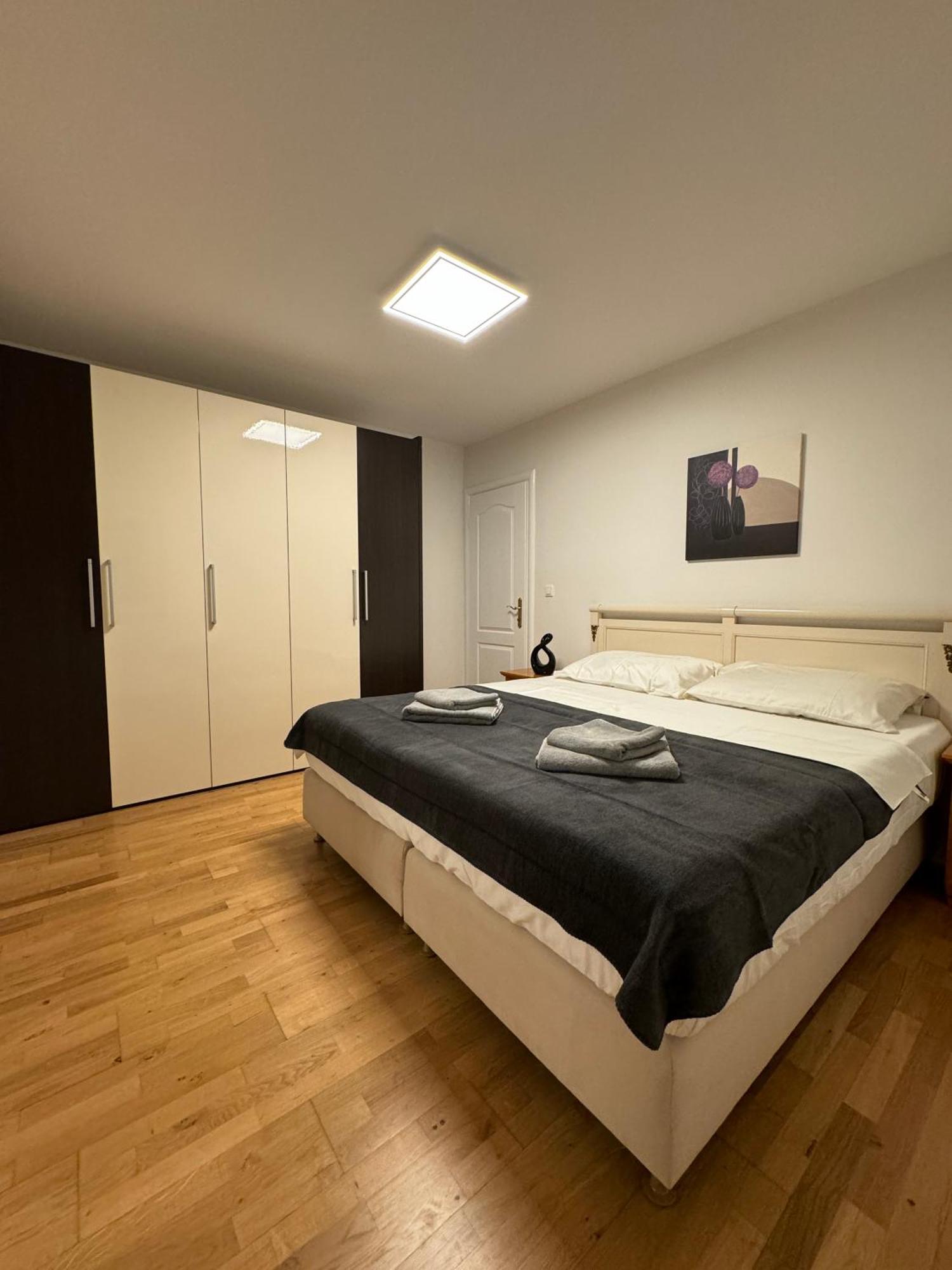 Valentinas Garden Apartment สปลิท ภายนอก รูปภาพ