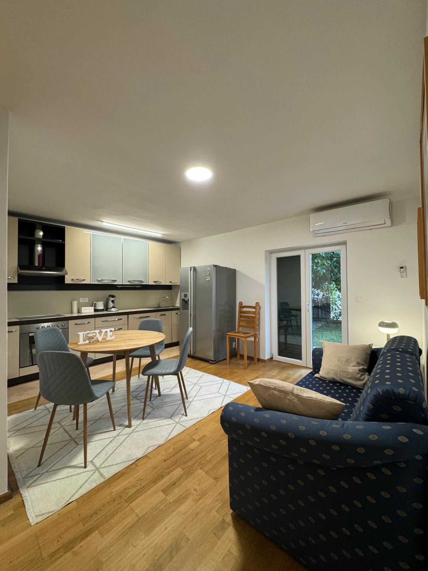 Valentinas Garden Apartment สปลิท ภายนอก รูปภาพ